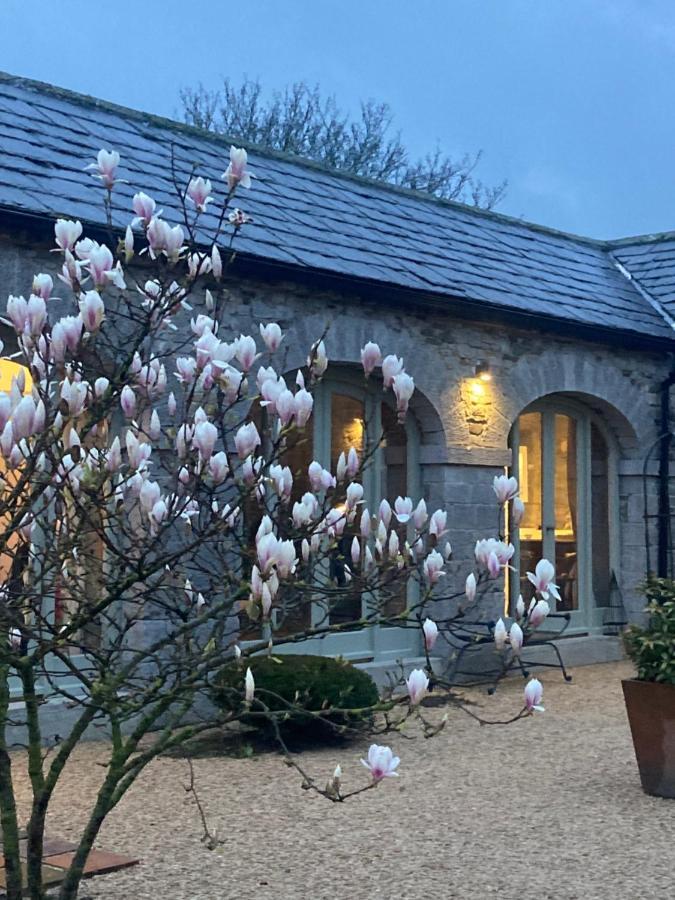 The Garden Rooms At The Courtyard,Townley Hall โดรฮาดา ภายนอก รูปภาพ