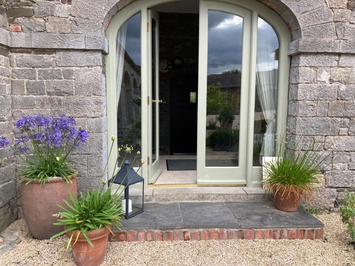 The Garden Rooms At The Courtyard,Townley Hall โดรฮาดา ภายนอก รูปภาพ