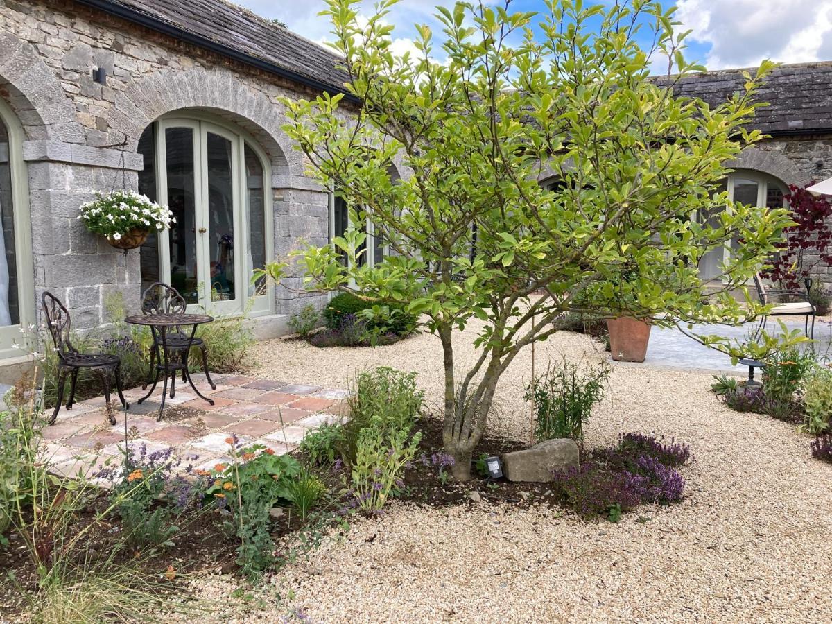 The Garden Rooms At The Courtyard,Townley Hall โดรฮาดา ภายนอก รูปภาพ